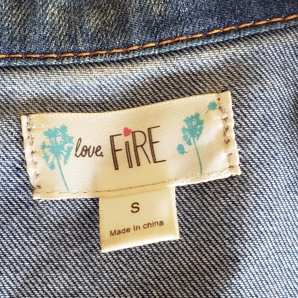 LOVE FIRE Short Sleeve Cropped Jean Jacket - Picture 9 of 10